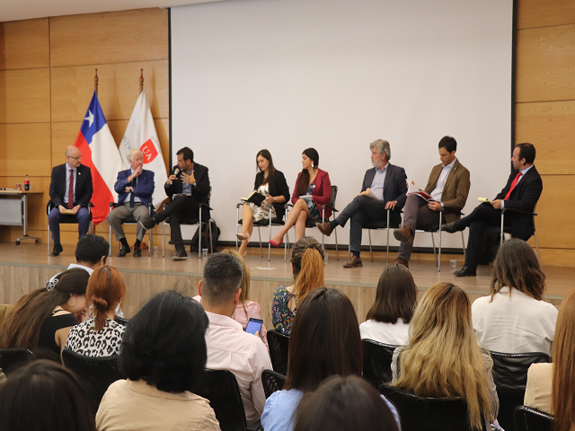 U. Autónoma abrió sus puertas y realizó el seminario Diálogos Constitucionales: Una mirada desde la Universidad