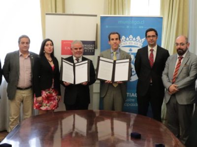 Universidad Autónoma de Chile firma acuerdo con Municipalidad de Santiago