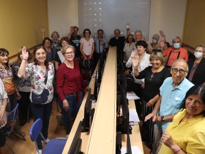 Dirección Académica de Sede Santiago inició nuevo ciclo de talleres de alfabetización digital a adultos mayores de San Miguel