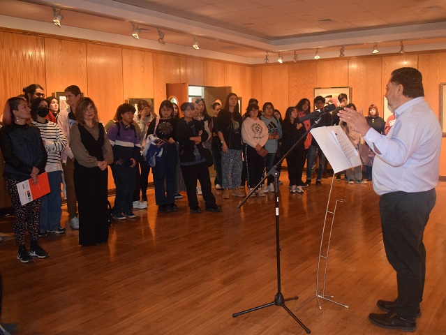Universidad Autónoma inaugura exposiciones que potencian las alternativas culturales en el Maule