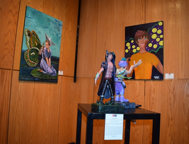 U. Autónoma exhibe en su Galería de Arte obras de estudiantes de colegios de Talca