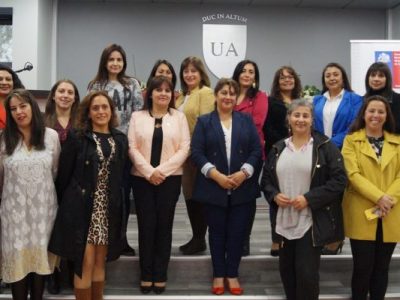 SernamEG ofrece primer conversatorio en La Araucanía para mujeres académicas