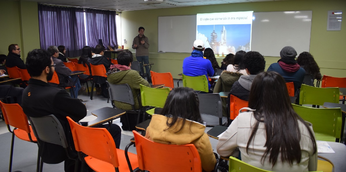 U. Autónoma continúa difundiendo la astronomía en la comunidad local