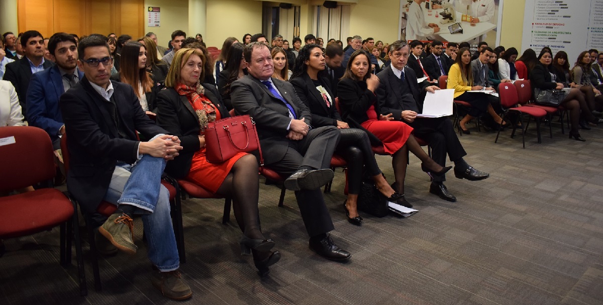 Derecho realiza ceremonia de egreso de sus estudiantes