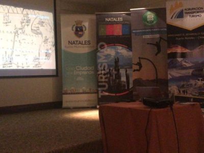 Instituto de Estudios del Hábitat dijo presente en encuentro de turismo realizado en Puerto Natales