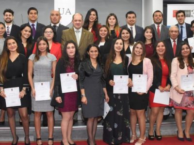 Carrera de Derecho cumple 30 años y celebra a sus estudiantes egresados