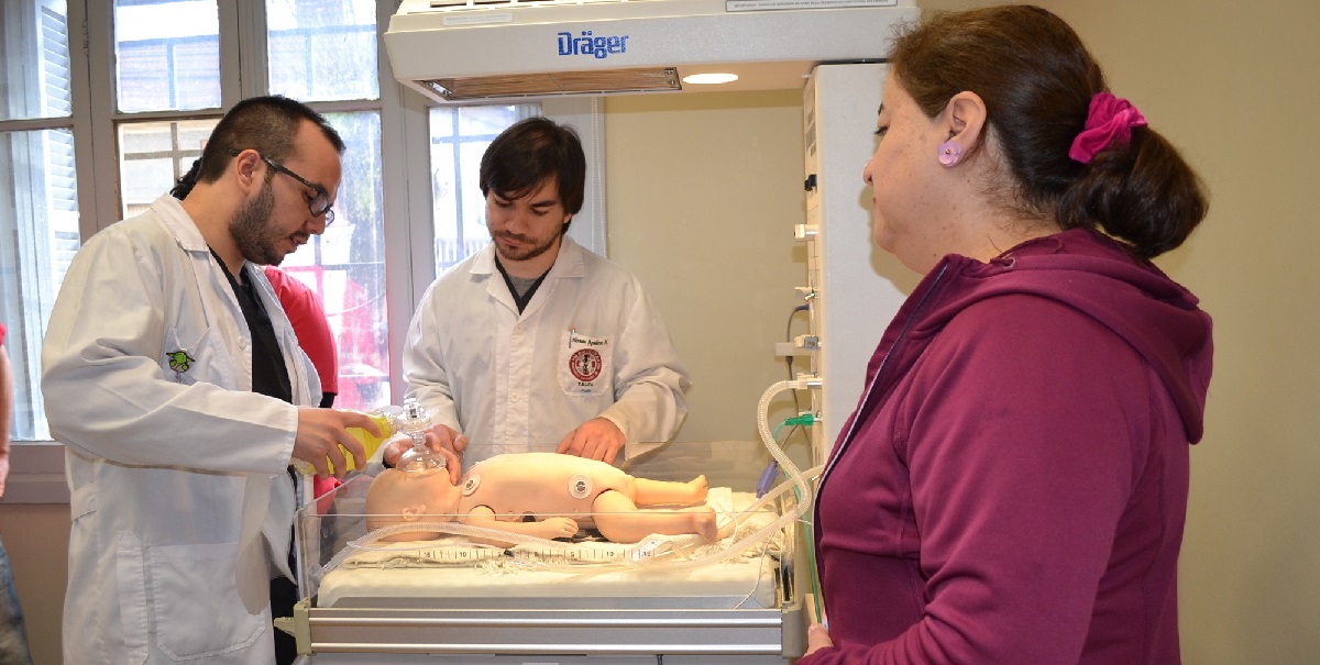 U. Autónoma realiza taller de reanimación neonatal en Linares