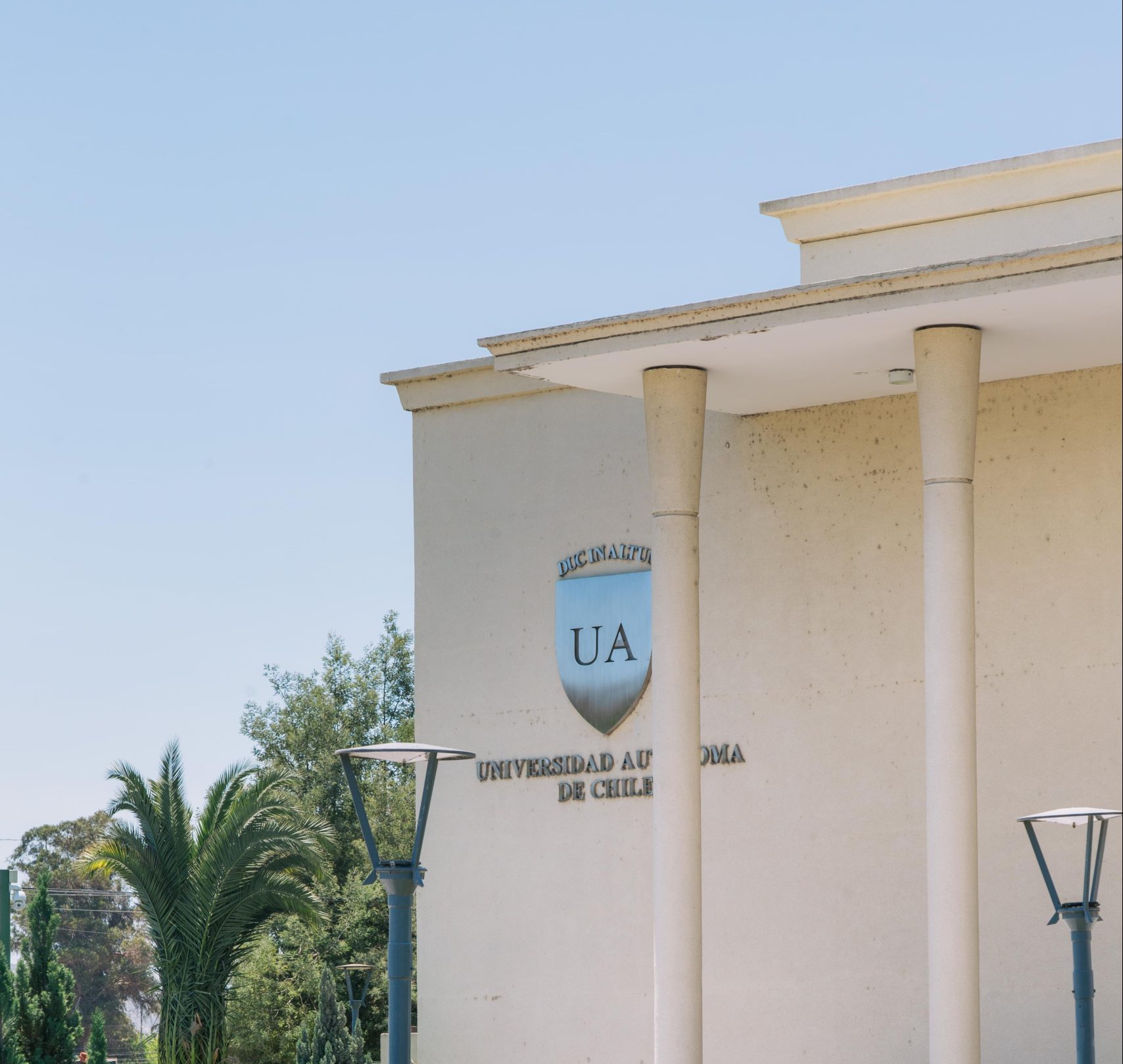 Facha de la Universidad Autónoma de Chile sede Talca