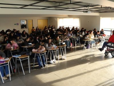 Estudiantes de la Universidad Autónoma de Chile fueron capacitados en taller de fortalecimiento educativo