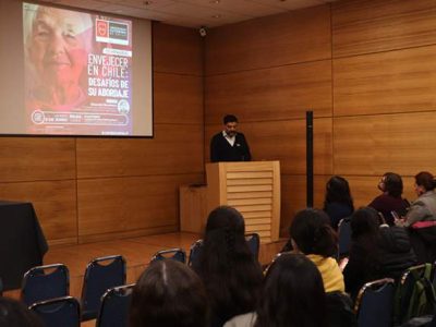 Clínica Psicológica de Campus El Llano Subercaseaux ofreció charla enfocada en las personas mayores en ciclo de seminarios 2023 