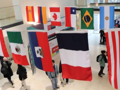 Dirección de Relaciones Internacionales realiza su versión 2023 de la Feria de las Naciones en Sede Santiago