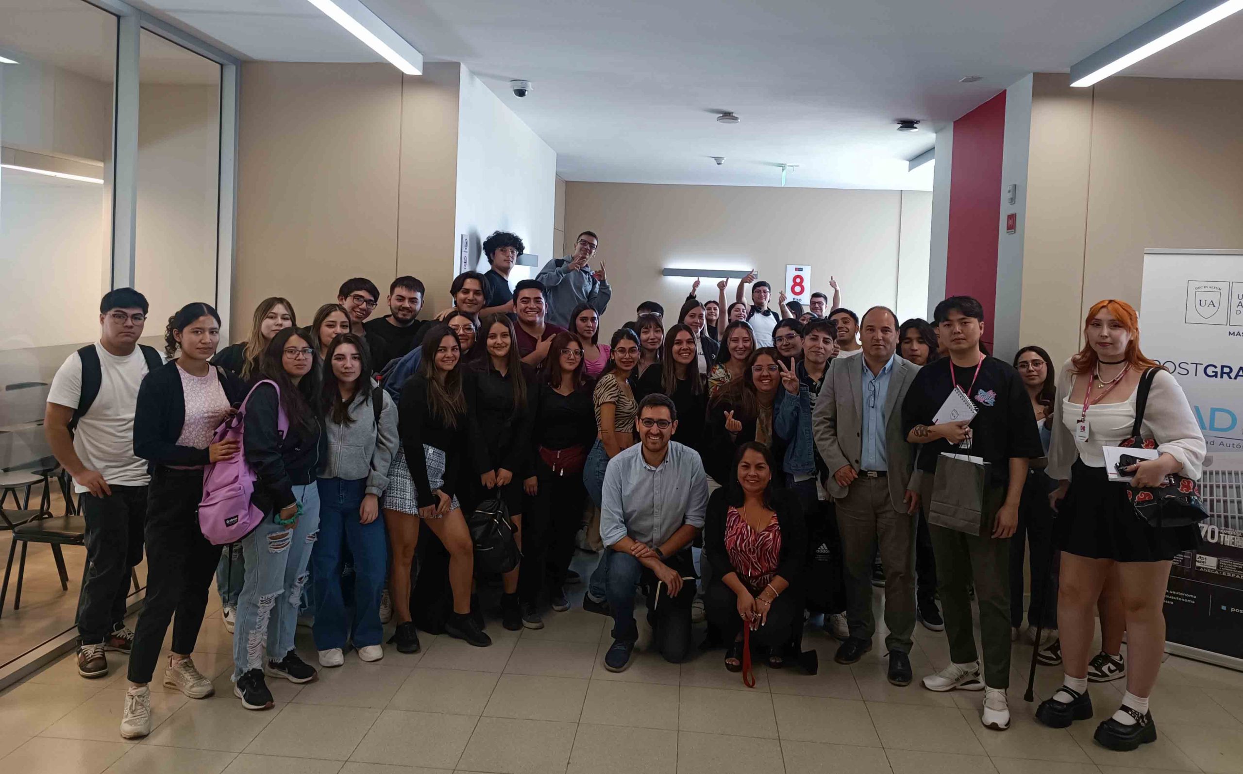 Estudiantes de Ingeniería en Control de Gestión recibieron la visita de reconocida empresa dedicada a la cosmética coreana en Chile “Kosméticos”