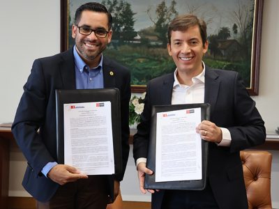 U. Autónoma y Farmacias Ahumada firman importante convenio de colaboración