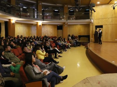 Equipo de la Autónoma expone en Jornada de Convivencia Escolar sobre prevención de riesgo suicida