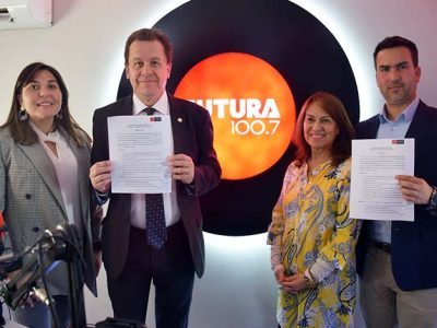 Universidad Autónoma y Radio Futura sellan Compromiso con la Formación de Futuros Periodistas