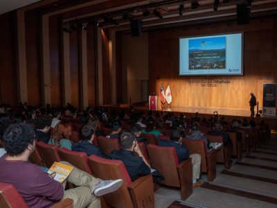 Más de trescientas personas asistieron al seminario sobre Inteligencia Artificial y neurotecnologías en la U. Autónoma