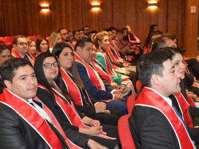 Universidad Autónoma Celebra Titulaciones de Postgrados