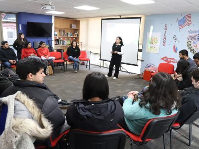 Estudiantes de la Universidad Autónoma de Chile se sumergen en el mundo del reciclaje