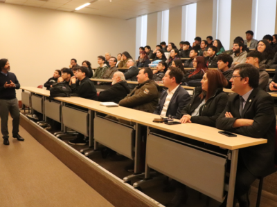 Dr. Arnoldo Badillo, Visiting Researcher del Imperial College London, realizó charla a estudiantes de las carreras de ingeniería 