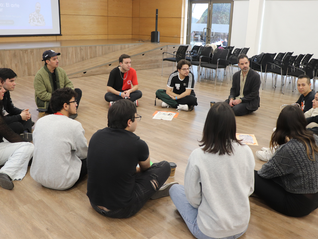 Estudiantes participando de la actividad.