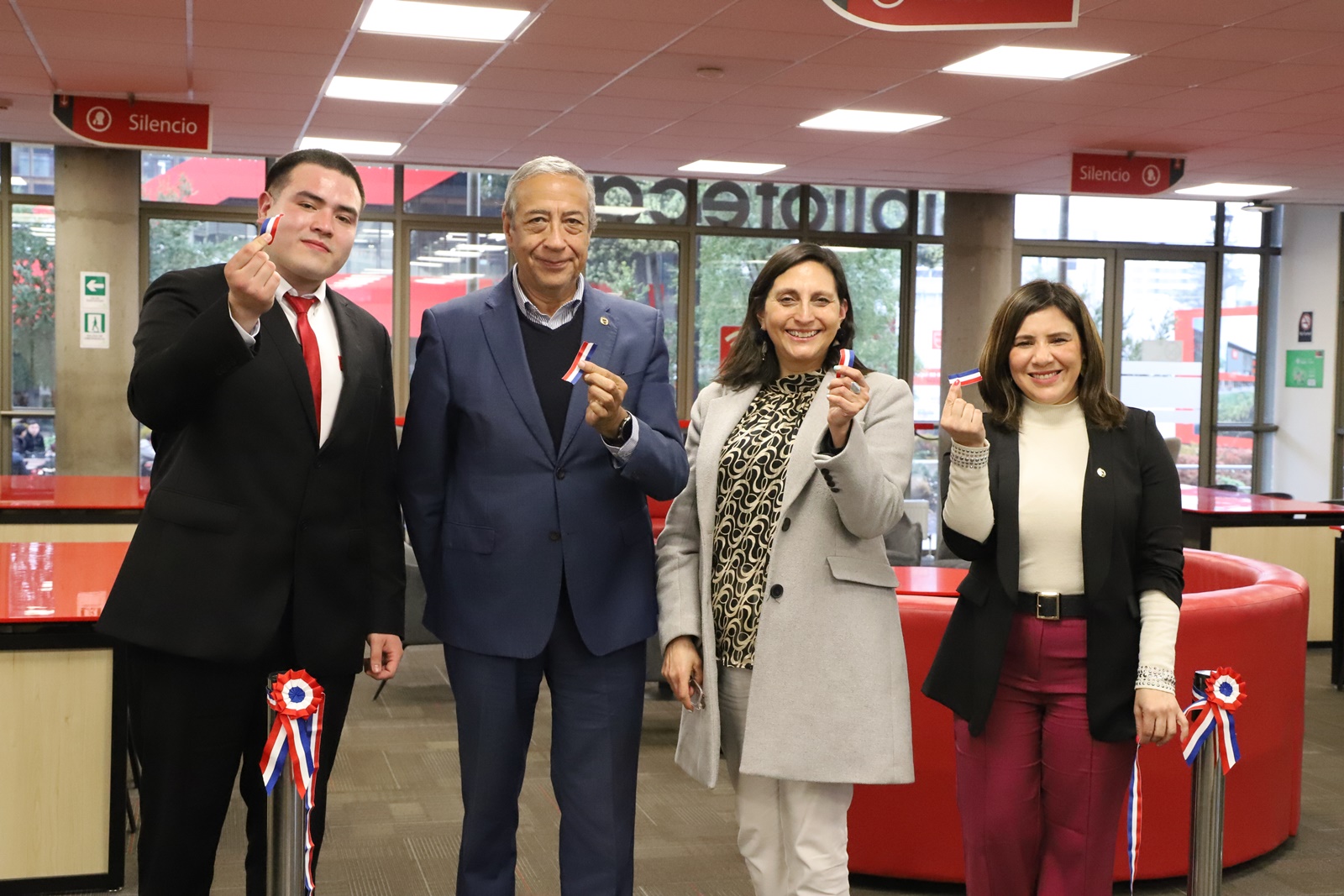 FOTO inauguracion nuevos espacios biblioteca 4