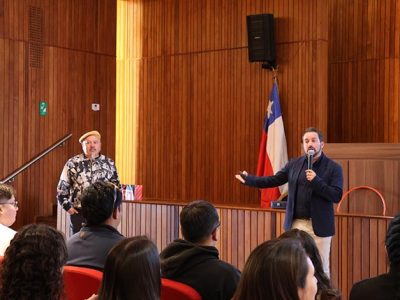 INJUV y ExperienciaUA desarrollaron “Taller de Risoterapia para el Manejo de la Ansiedad”