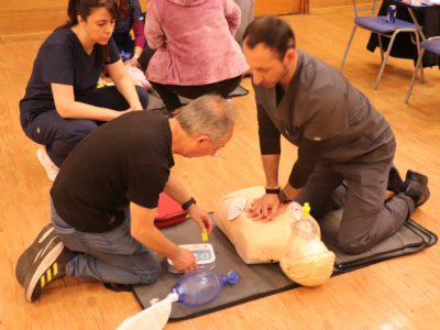 Carrera de Enfermería capacita a profesionales de la salud de San Miguel en uso de DEA