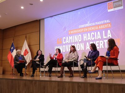 Directora de Investigación modera conversatorio con representantes de proyectos basales de la U. Autónoma y UMAG