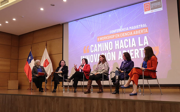 Directora de Investigación modera conversatorio con representantes de proyectos basales de la U. Autónoma y UMAG