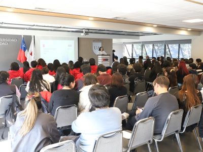 Carrera de Psicología celebra 26 años en Temuco con ceremonia de reconocimiento a estudiantes destacados