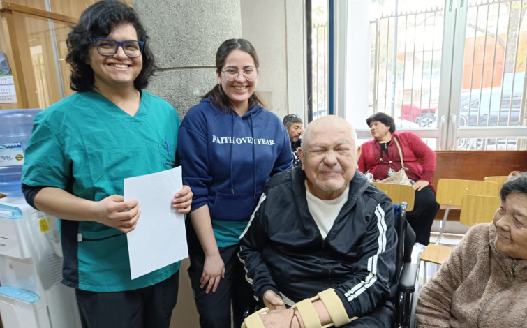 Futuros terapeutas ocupacionales impactan a la comunidad en operativo de salud junto a ONG Semejantes