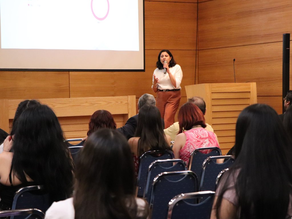 Docente de carrera Psicología