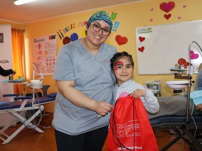 Estudiantes de Odontología  benefician a escolares con proyecto"Sonrisas para Escuelas Rurales"