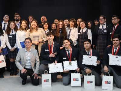 Escolares Talquinos Participan en Torneo de Debate Interescolar sobre Libertad de Expresión