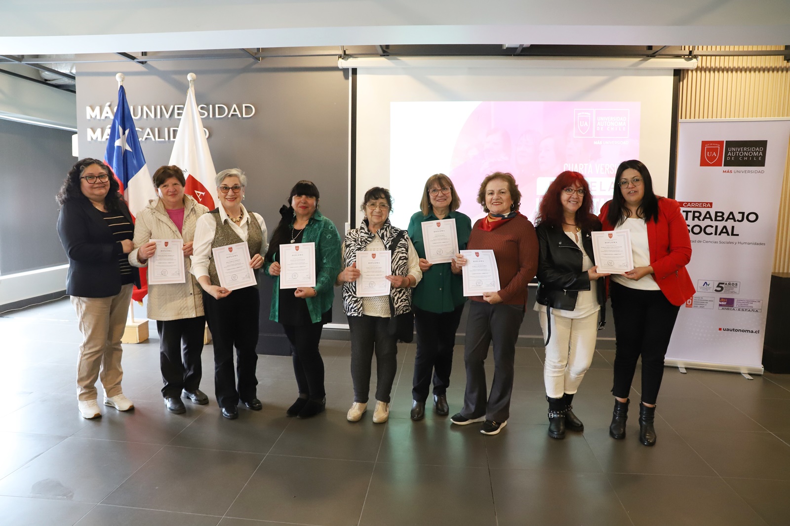 FOTO cierre escuela universitaria 2