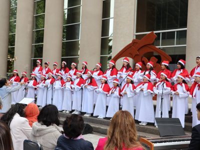 Familias disfrutaron de Concierto de Navidad en la U.Autónoma de Chile en Temuco