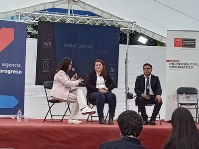 Carrera de Ingeniería Civil Informática de la U. Autónoma tuvo destacada participación en la Feria Empresarial FEEM 2024