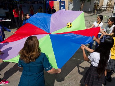 Universidad Autónoma de Chile fomenta la salud integral en escolares a través de talleres extraescolares